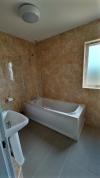 Thornleigh, Applewood Bathroom