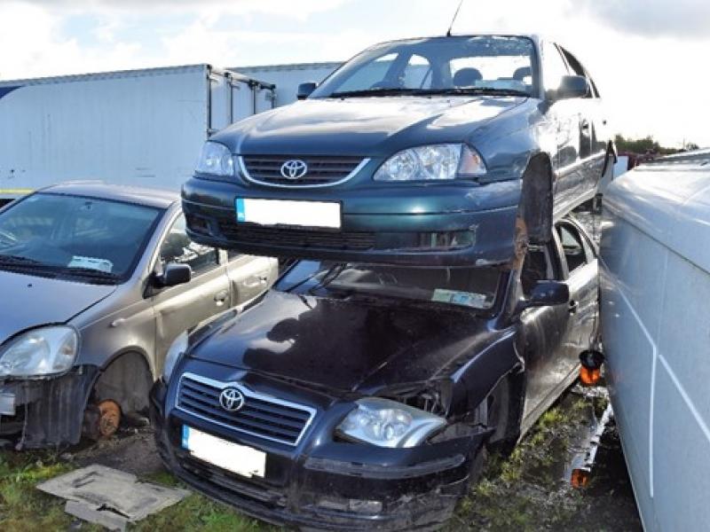 Illegal treatment and disposal of waste includes tackling End-of-life vehicles