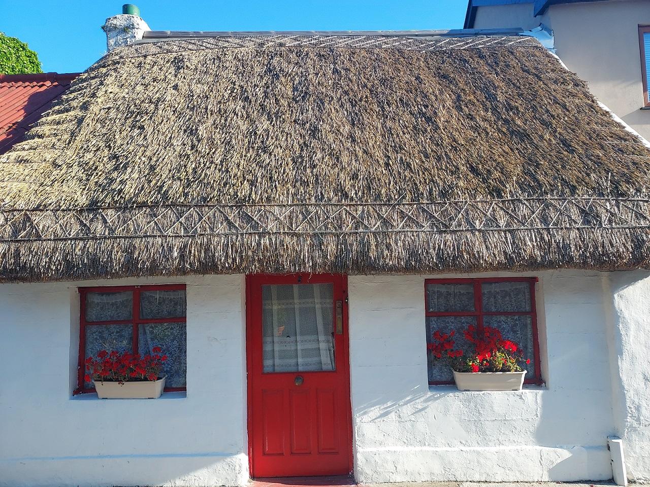 Skerries cottage thatch project