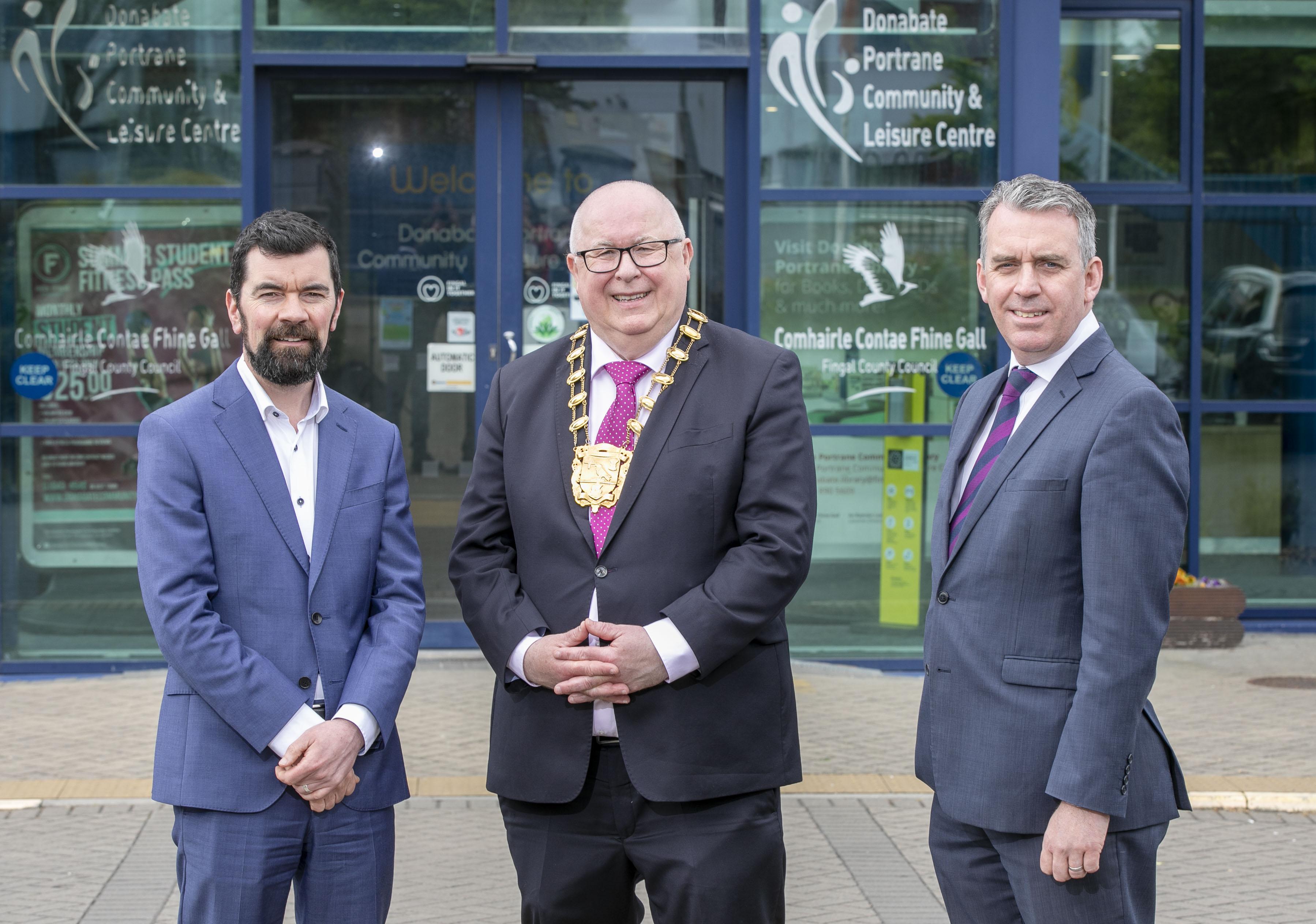  The Minister of State with responsibility for Community Development and Charities, Joe O'Brien with Mayor of Fingal Cllr Howard Mahony and John Quinlivan, Director of Economic Enterprise Tourism and Cultural Development, Fingal County Council 